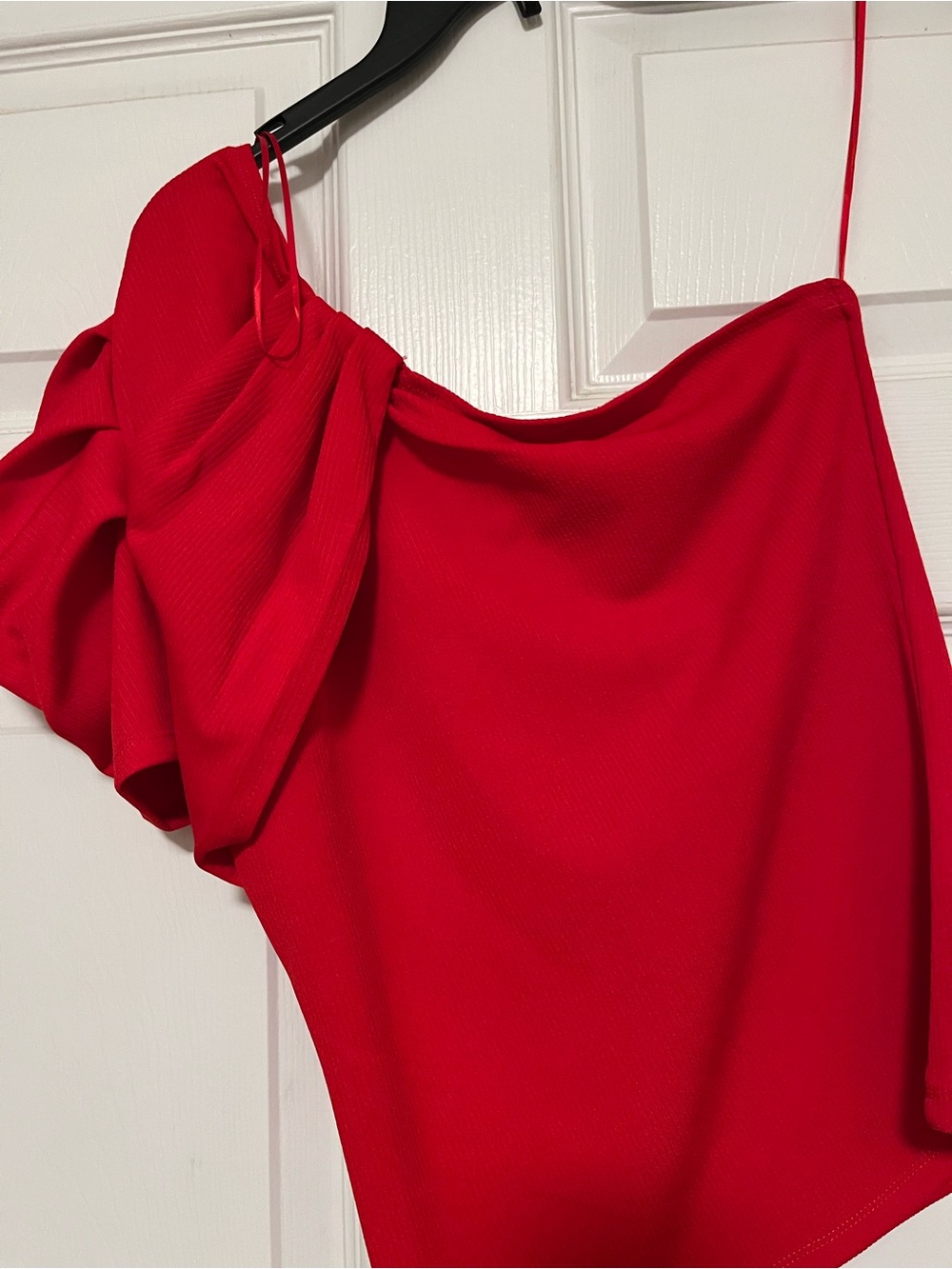 TCEC Red One-Shoulder Ruffle Crop Top - Picture 2 of 4